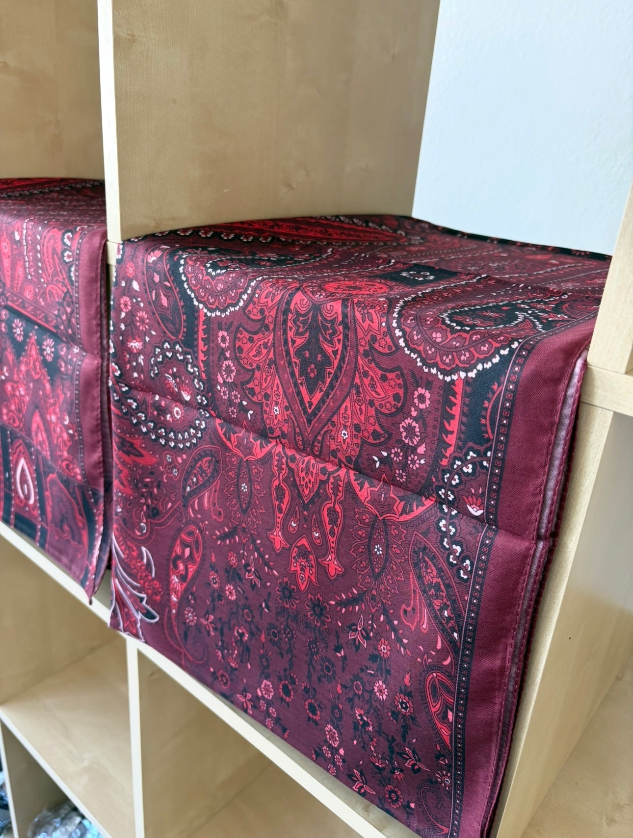 Etnic Red