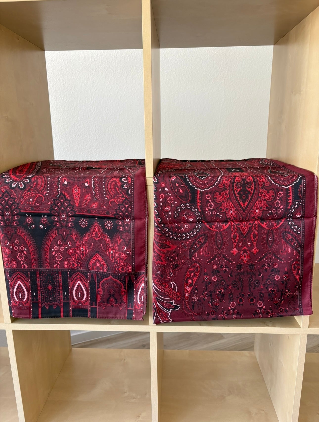 Etnic Red