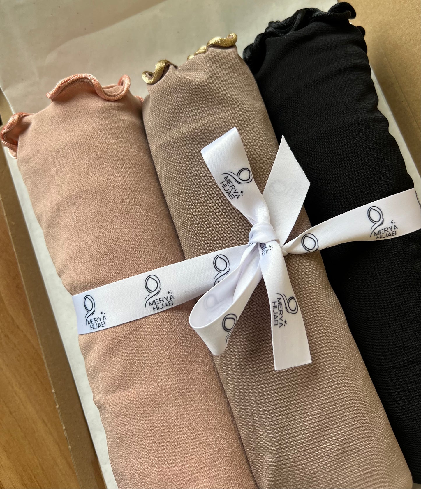 Hijab Box - Rose Line